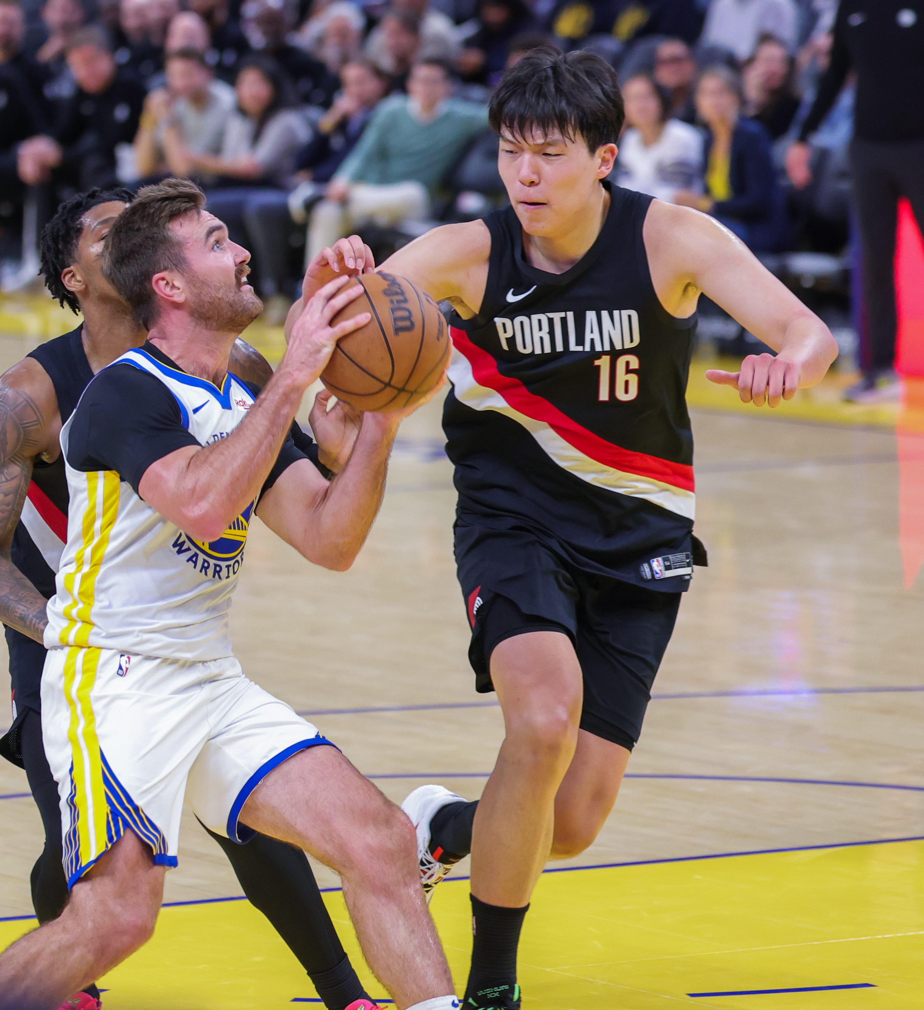 南宫-关于波士顿凯尔特人外线爆发备战德国杯金州勇士围绕NBA季后赛完成体检之后，金州勇士今晚状态回暖的信息